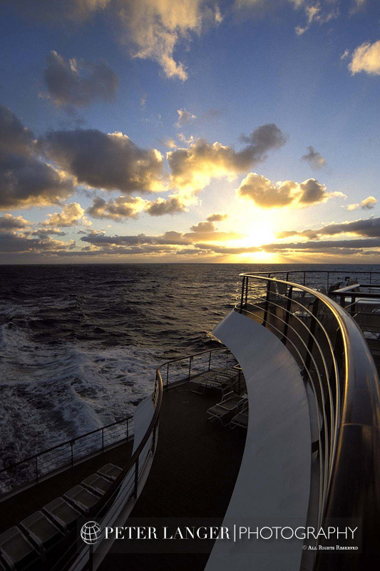 %_tempFileNamelargeships012%